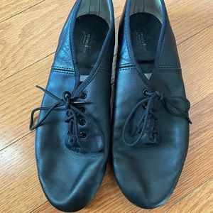 WOMENS TAP SHOES SIZE 8